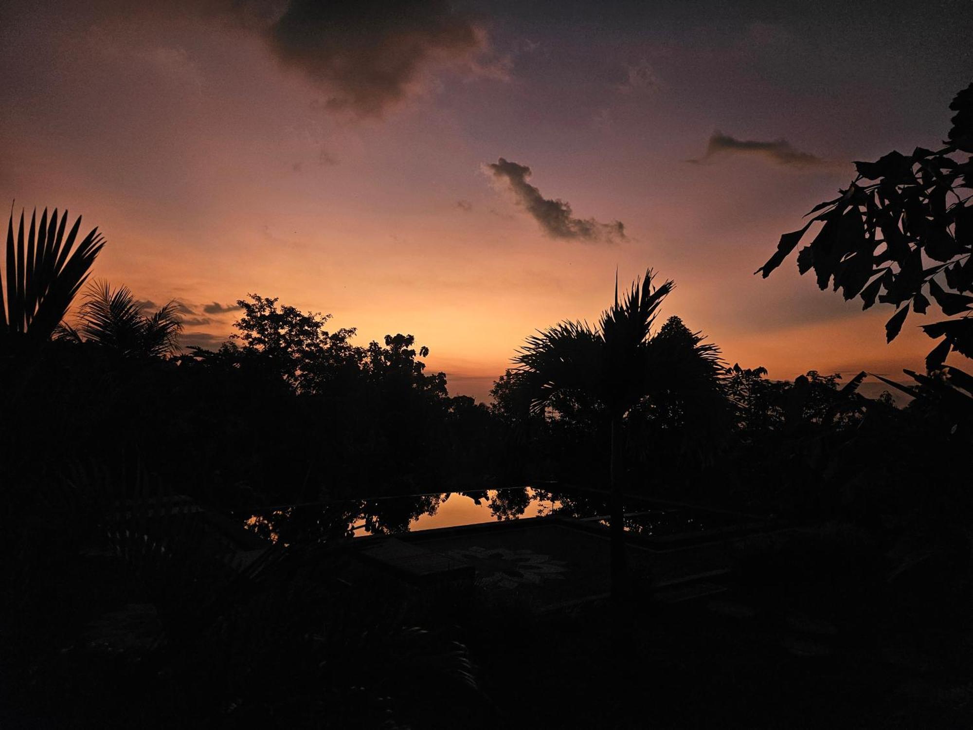 Villa Markisa Pakisan Sawan Bagian luar foto